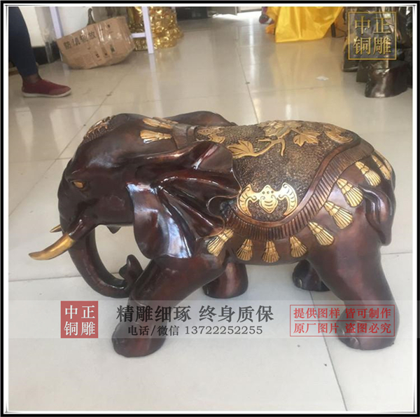 鑄銅大象生產(chǎn)廠(chǎng).jpg