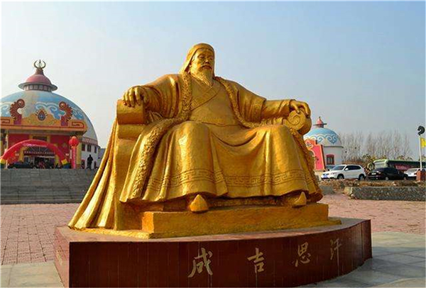 成吉思汗坐像.jpg 成吉思汗坐像.jpg